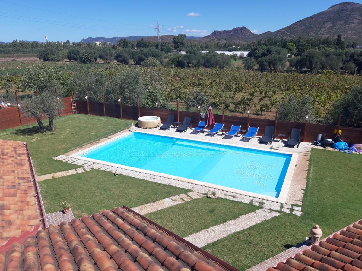 Villa Erilia San Giovanni Suèrgiu Exterior foto